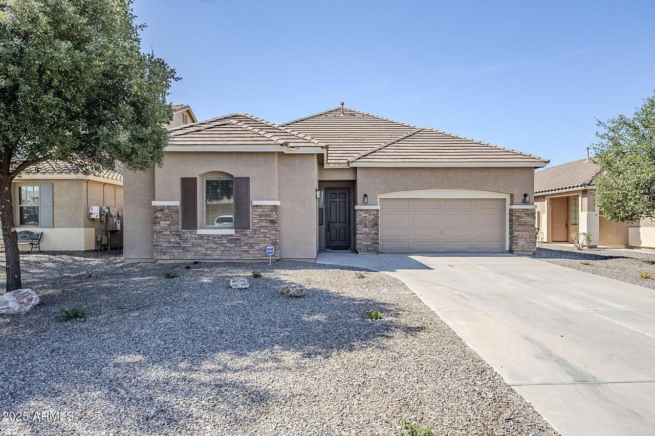 1367 W Stephanie Ln., San Tan Valley, AZ 85143