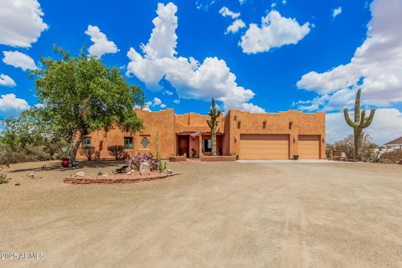 1025 N Boyd Rd., Apache Junction, AZ 85119