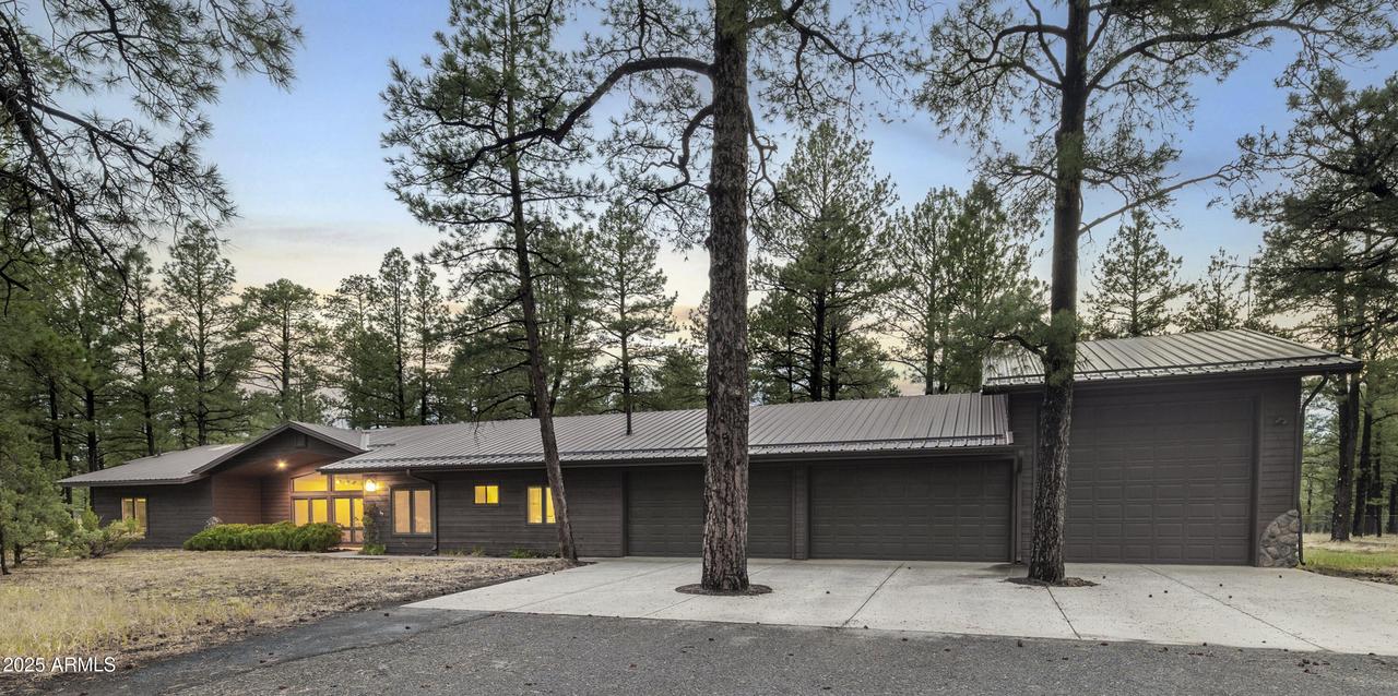 7950 Koch Field Rd., Flagstaff, AZ 86004