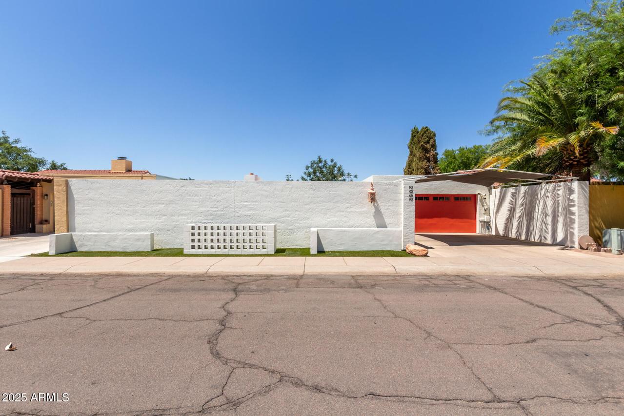 2052 E Aspen Dr., Tempe, AZ 85282