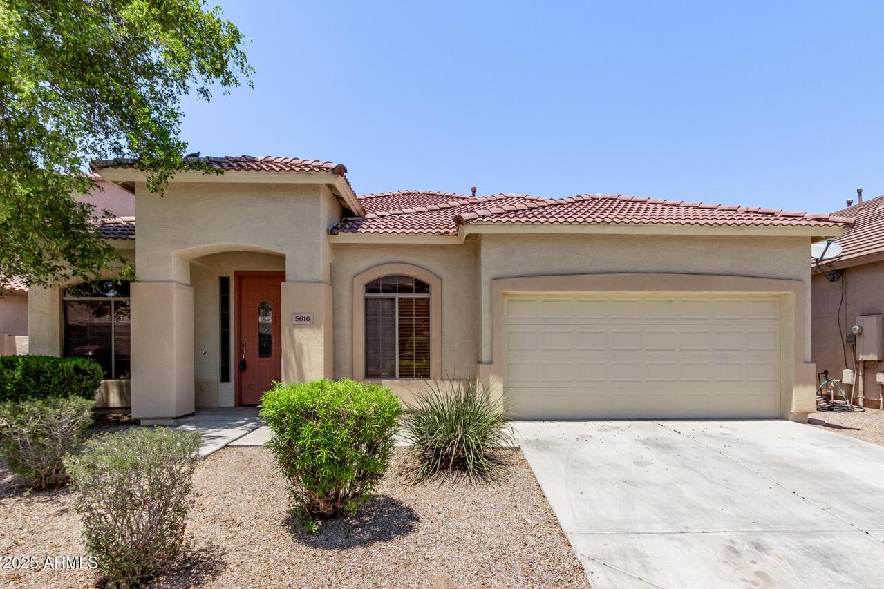 5616 W Glass Ln., Laveen, AZ 85339