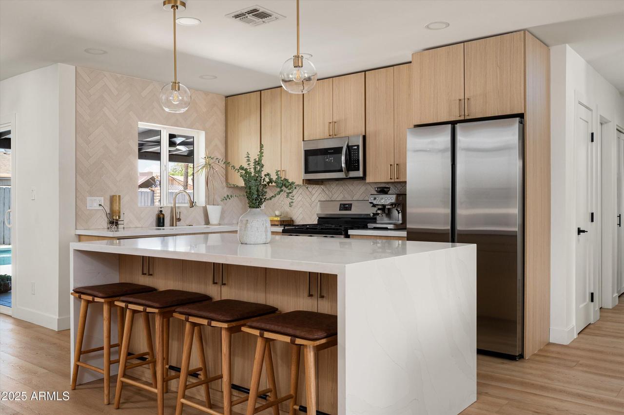 2828 E Surrey Ave., Phoenix, AZ 85032