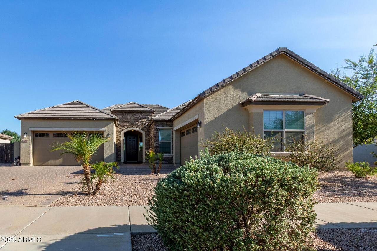 22471 E Sentiero Ct., Queen Creek, AZ 85142
