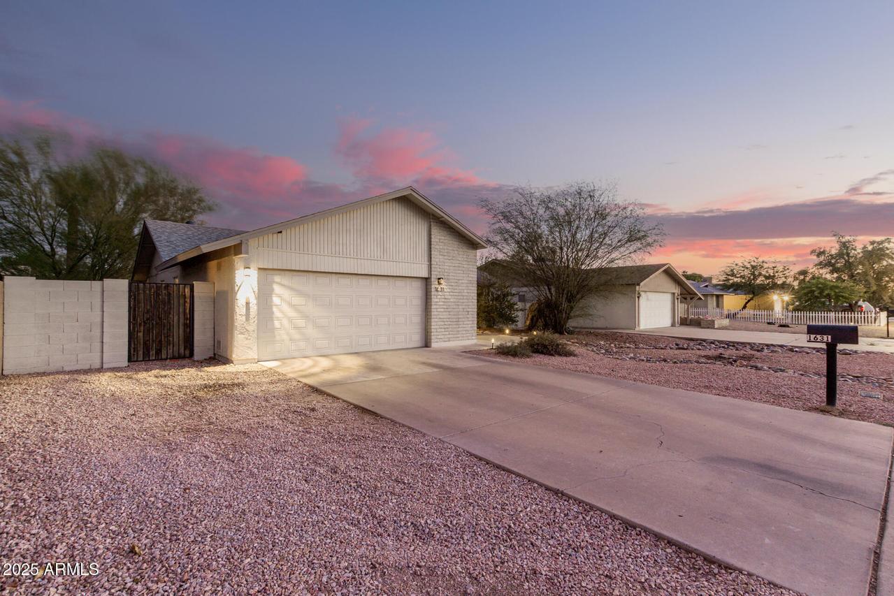 1631 E Bell De Mar Dr., Tempe, AZ 85283