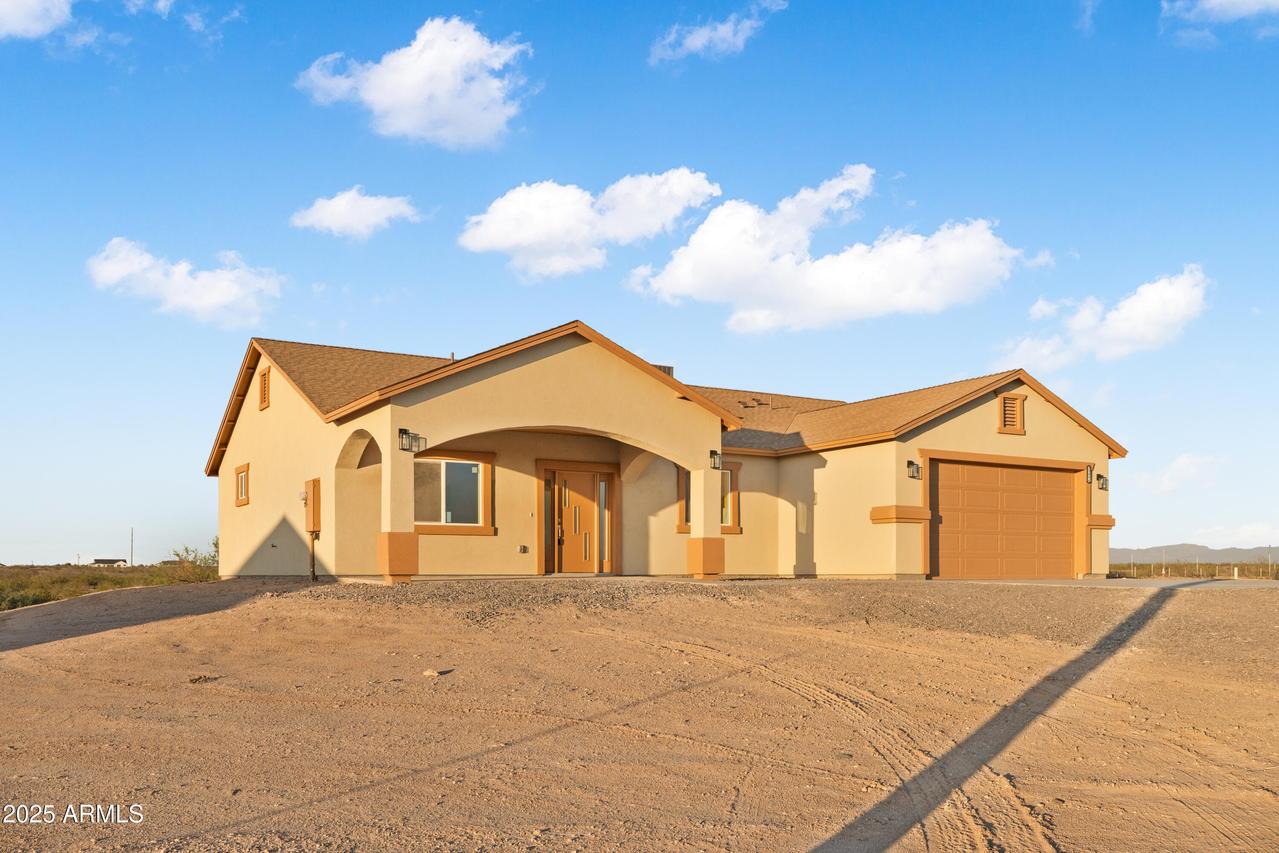 35684 W Chipman Rd., Tonopah, AZ 85354