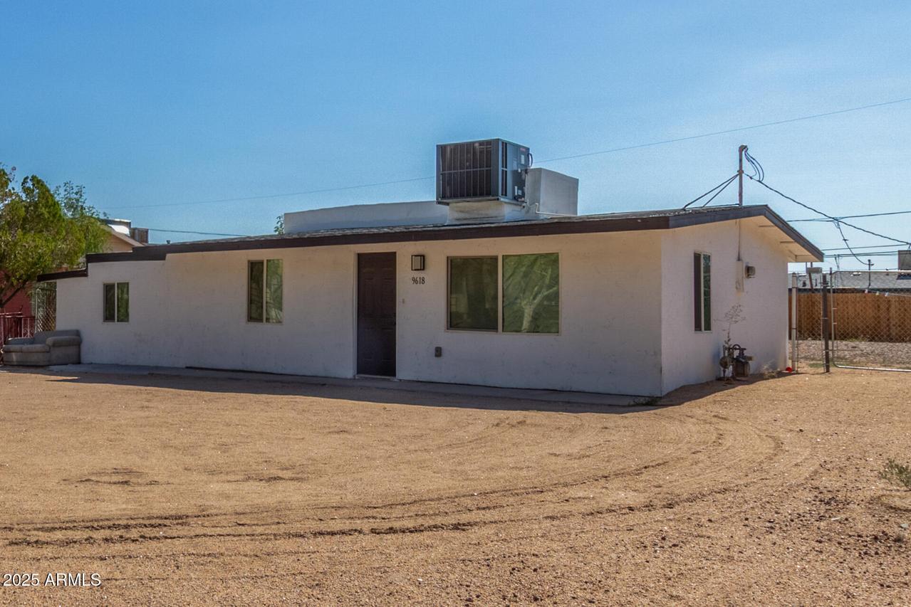 9618 N 9th Ave., Phoenix, AZ 85021