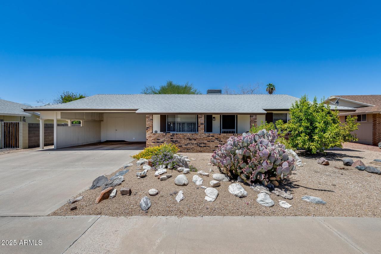 10514 W Desert Forest Cir., Sun City, AZ 85351