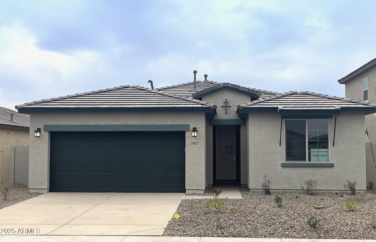 19027 W Rose Ln., Waddell, AZ 85355