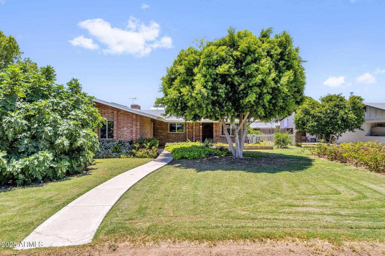 929 W 10th Pl., Mesa, AZ 85201