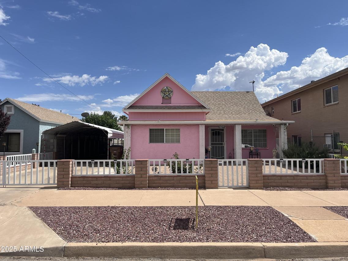 827 E 11th St., Douglas, AZ 85607