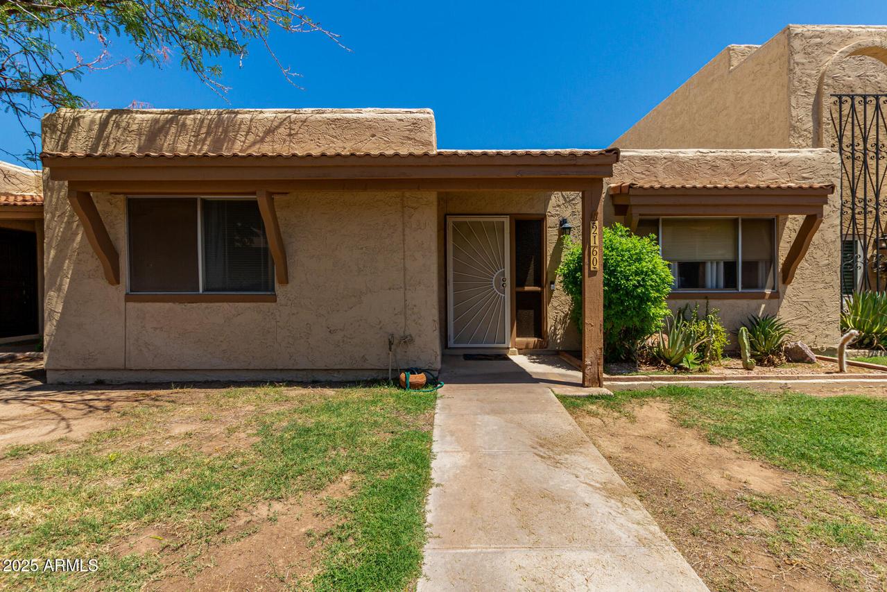 2160 E Minton Dr., Tempe, AZ 85282