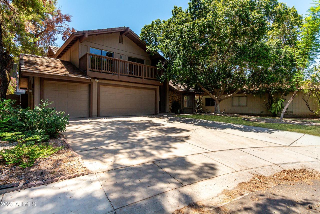 961 E Lamplighter Ln., Tempe, AZ 85283