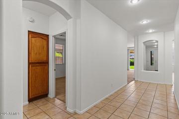 381 N Bell Pl., Chandler, AZ 85225