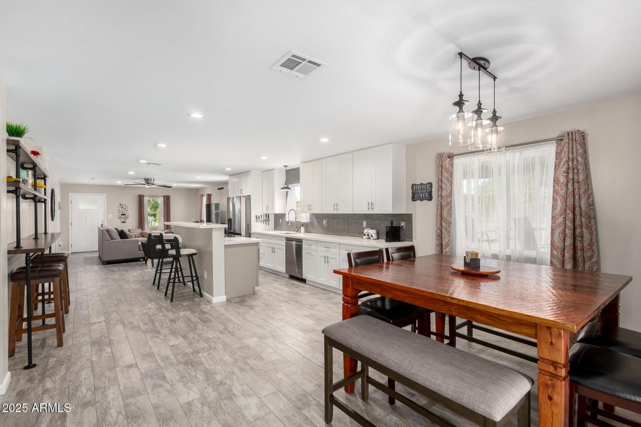 2545 N 15th St., Phoenix, AZ 85006