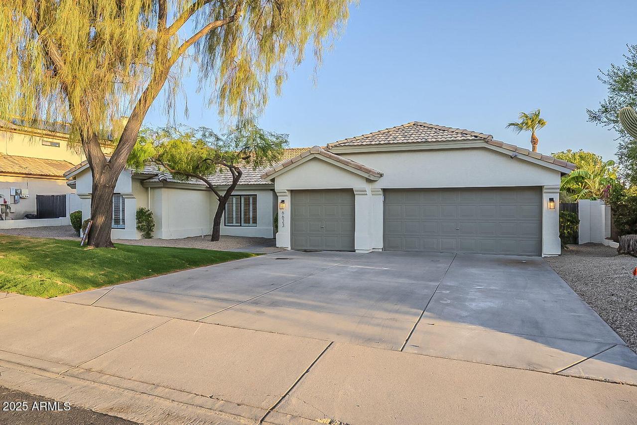 6623 E Preston St., Mesa, AZ 85215