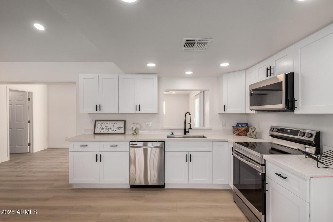 742 E 9th Ave., Mesa, AZ 85204
