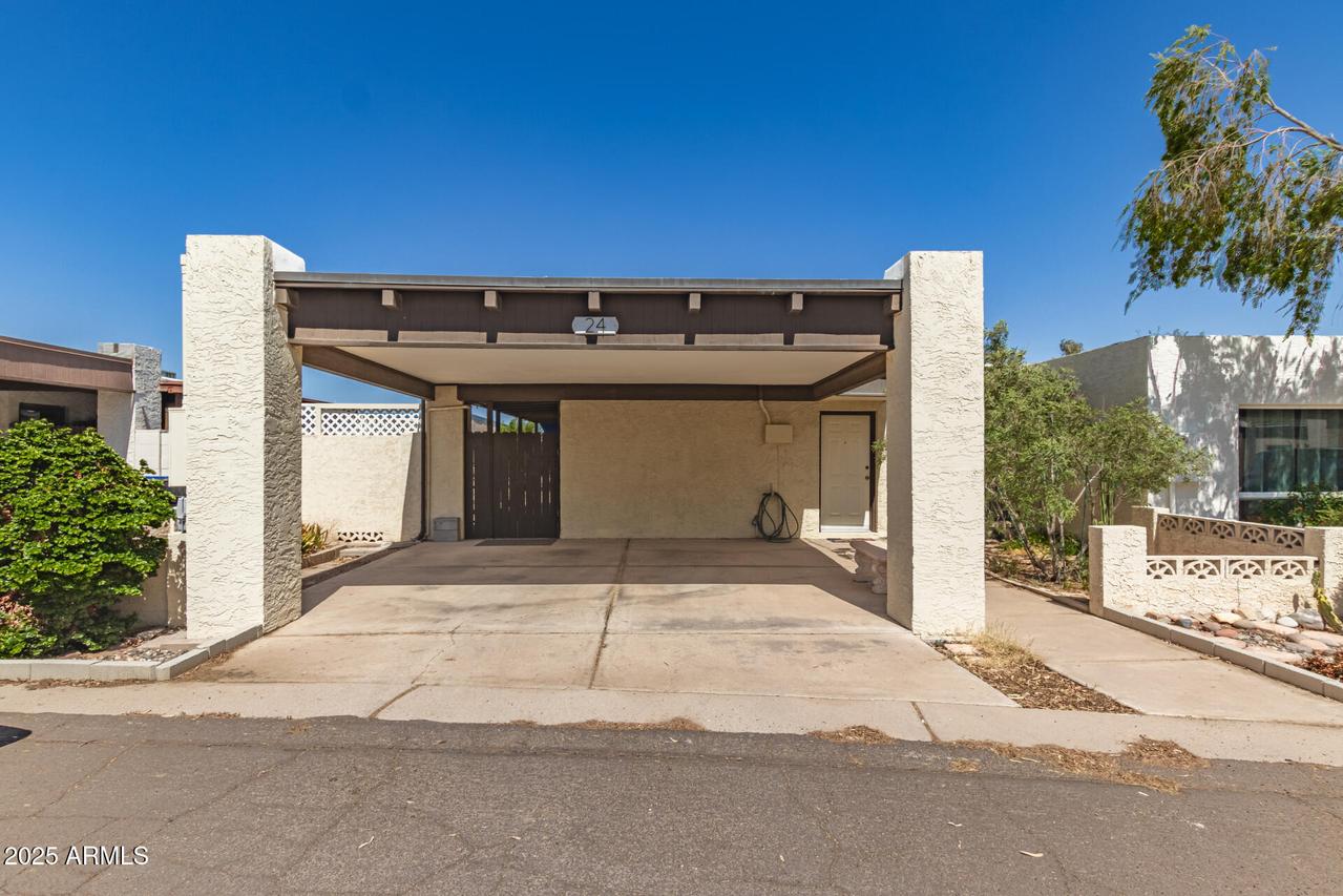 1725 N Date #24, Mesa, AZ 85201
