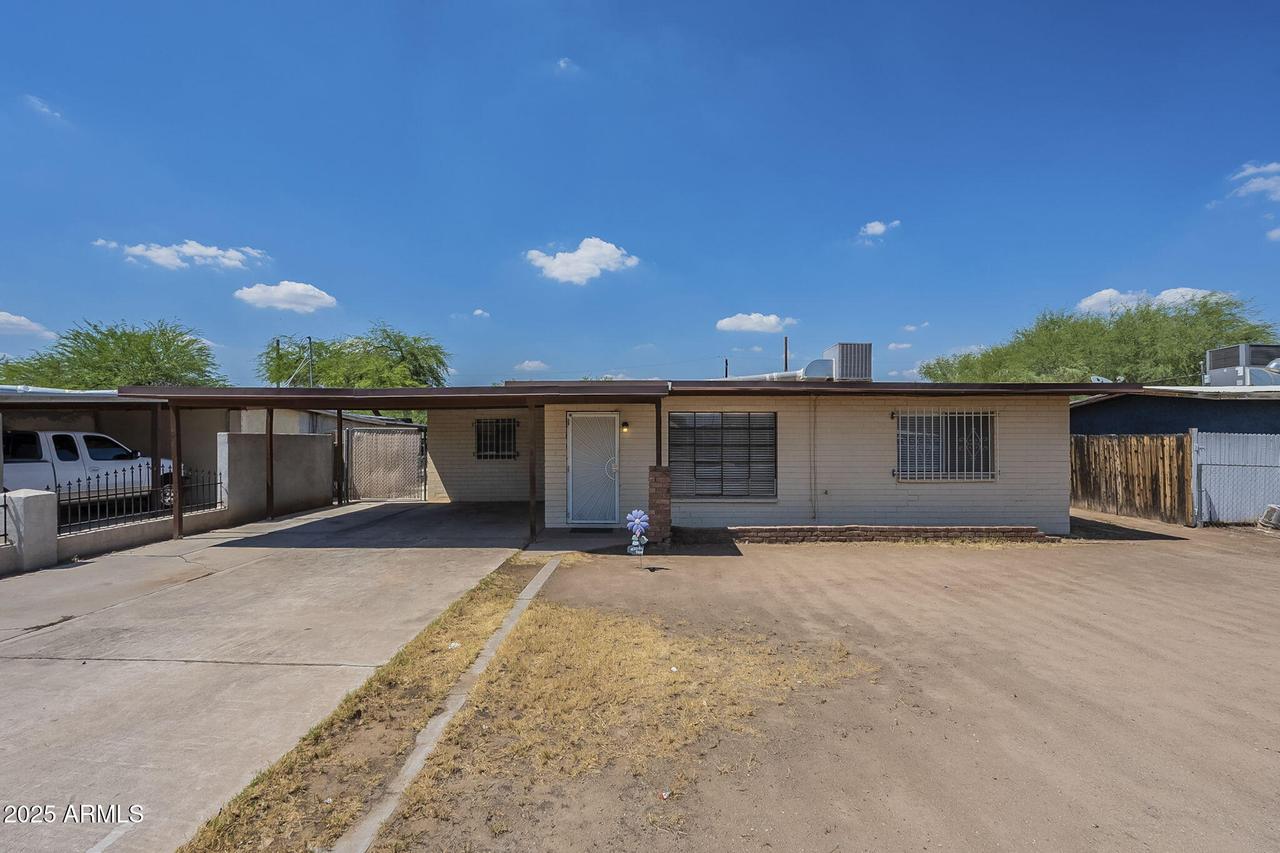 1830 W Wier Ave., Phoenix, AZ 85041