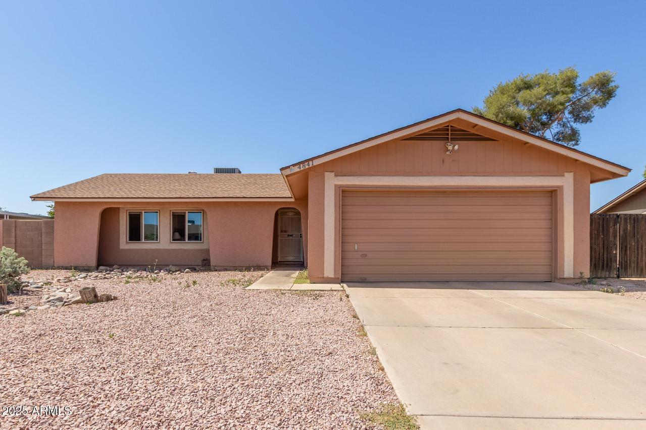 4841 W Aire Libre Ave., Glendale, AZ 85306