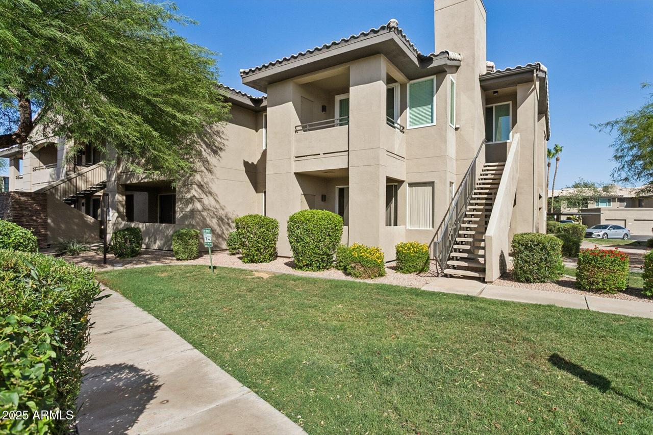 7009 E Acoma Dr. #2018, Scottsdale, AZ 85254