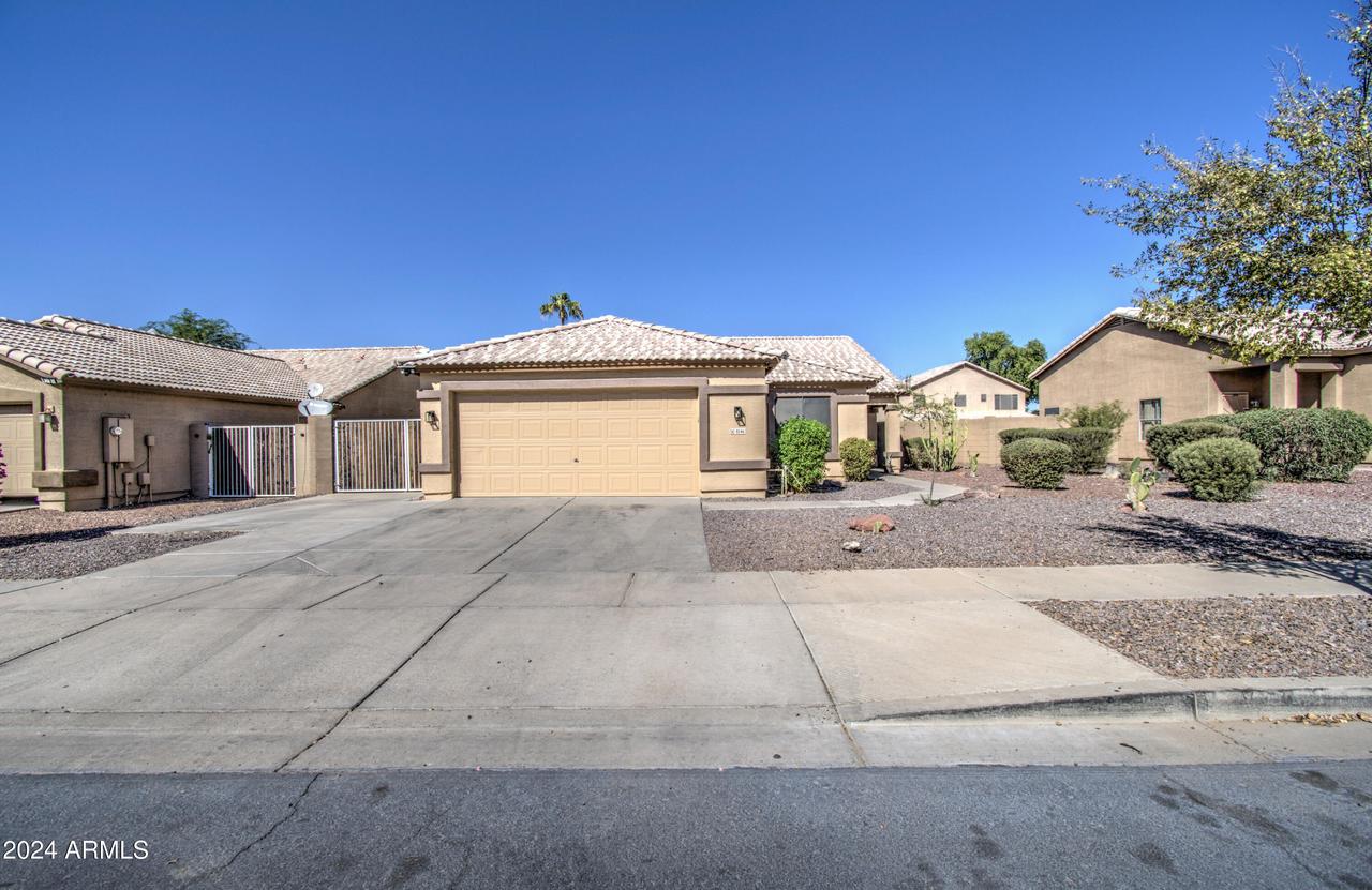8146 W Hilton Ave., Phoenix, AZ 85043
