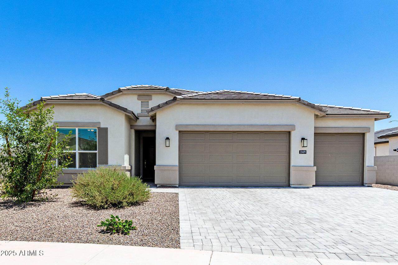 21479 N 104th Dr., Peoria, AZ 85382