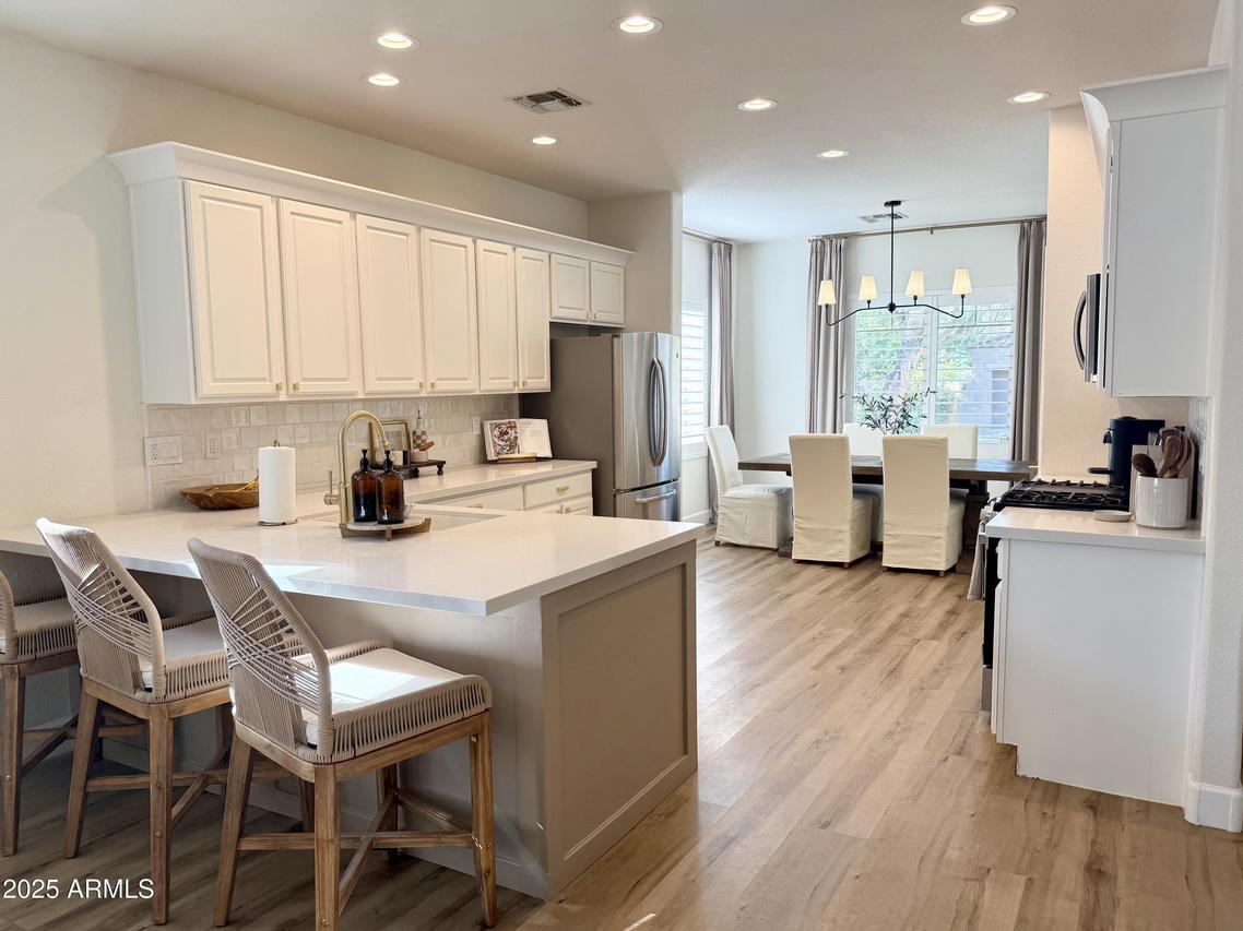 8450 W Quail Track Dr., Peoria, AZ 85383