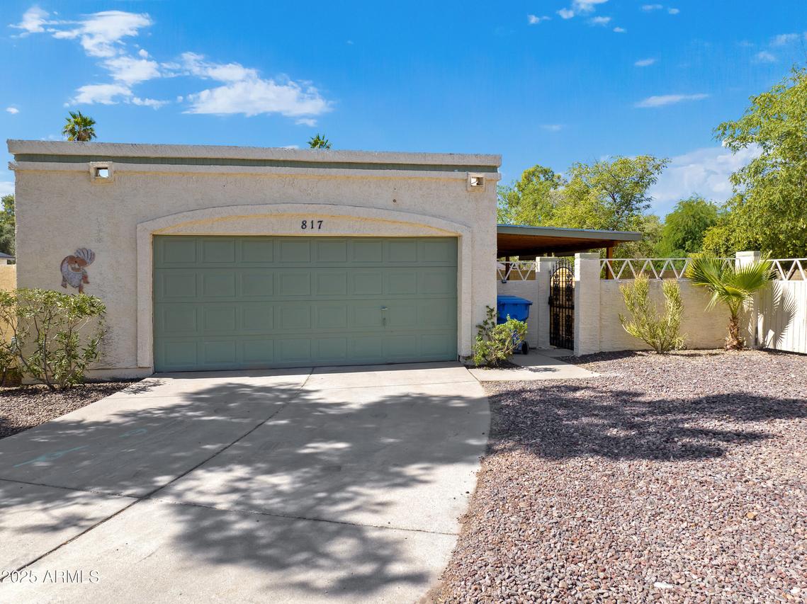817 E Marco Polo Rd., Phoenix, AZ 85024