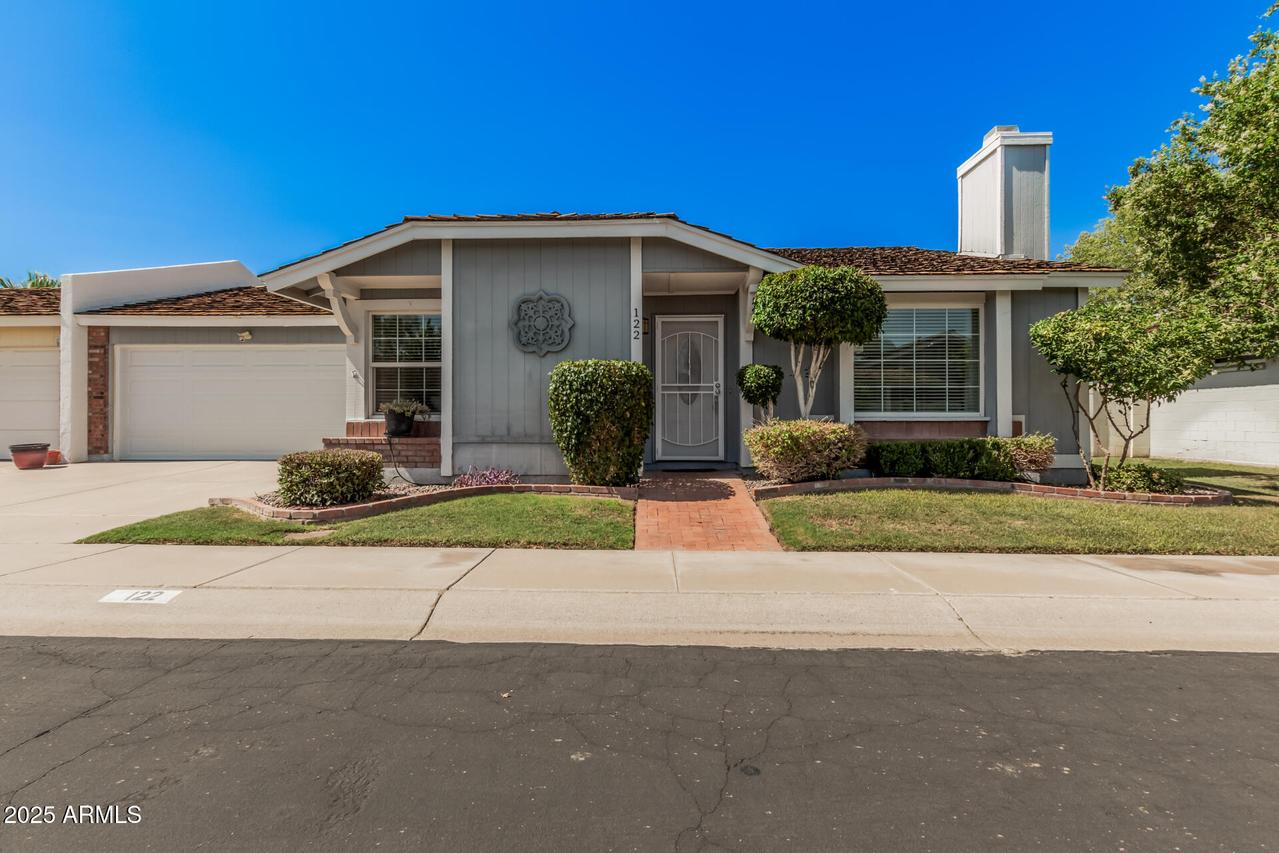 122 E Campo Bello Dr., Phoenix, AZ 85022