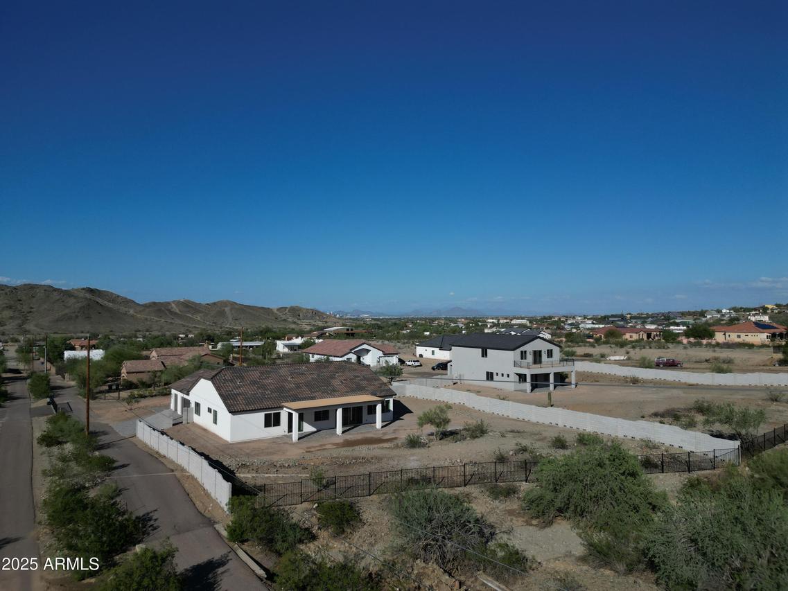 11715 S 39th Ave., Laveen, AZ 85339