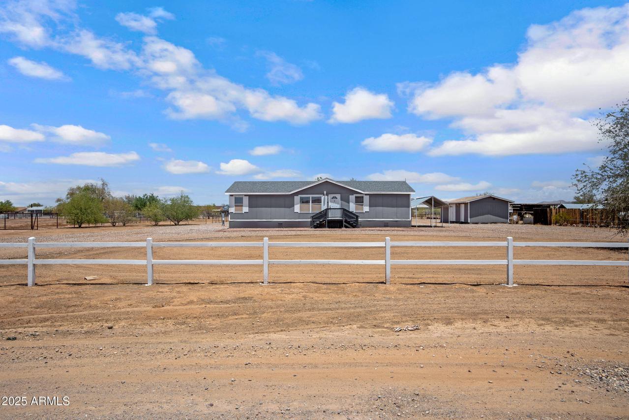 10438 E Bella Ln., San Tan Valley, AZ 85143