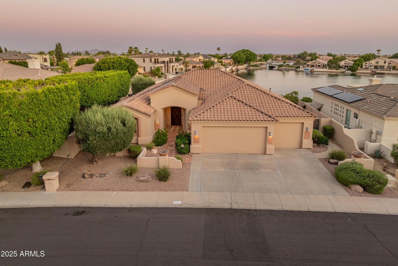 5211 W Potter Dr., Glendale, AZ 85308