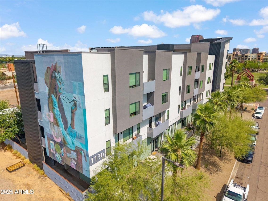 1130 N 2nd St. #401, Phoenix, AZ 85004