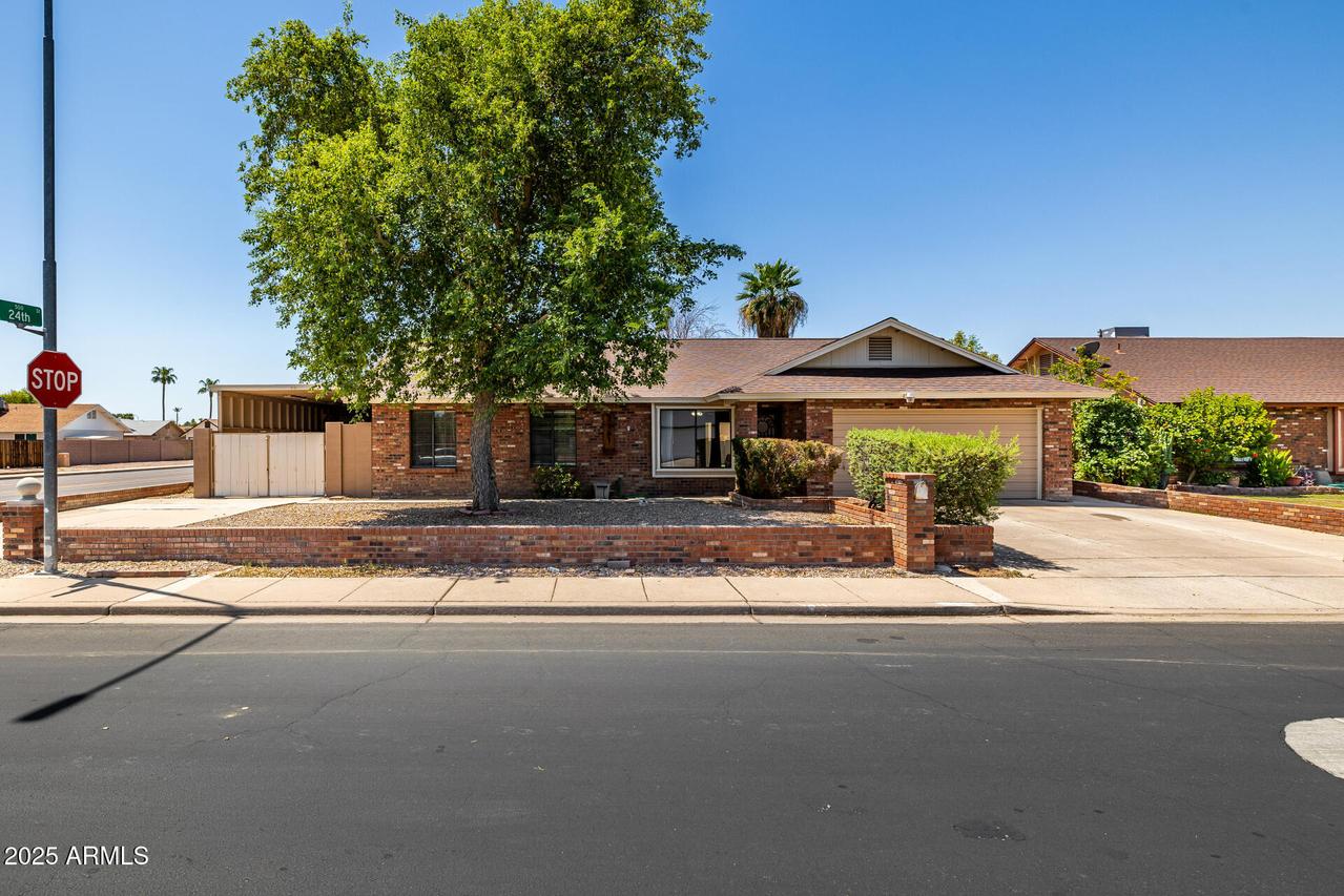 2361 E Capri Ave., Mesa, AZ 85204