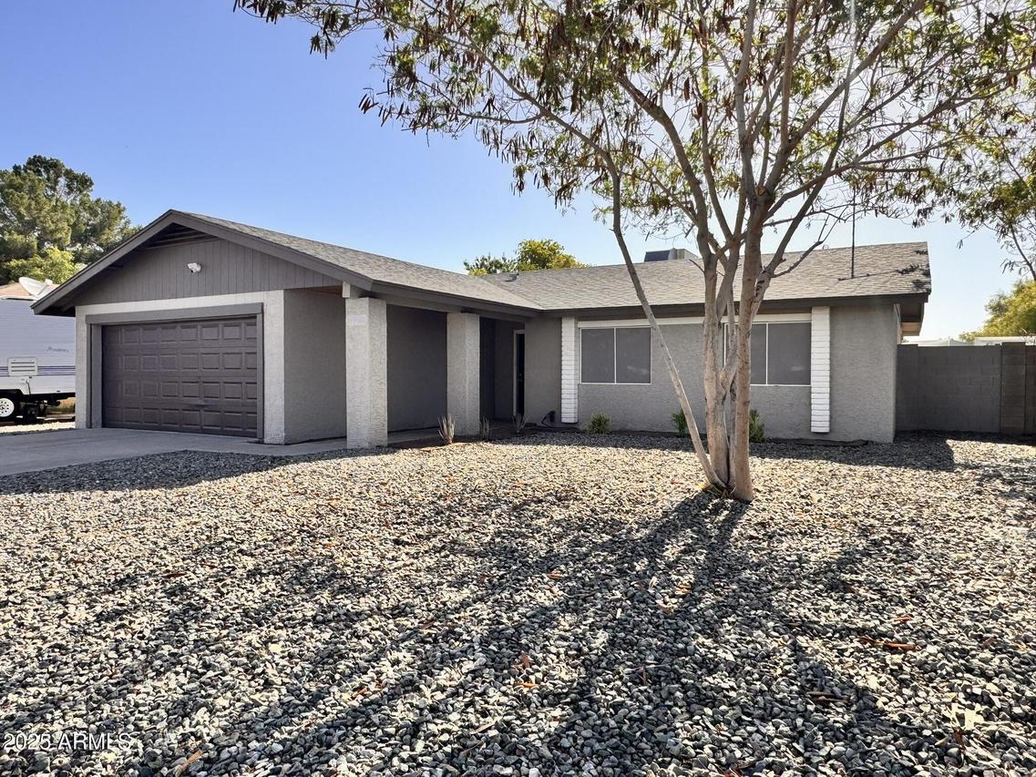 10637 N 65th Ave., Glendale, AZ 85304