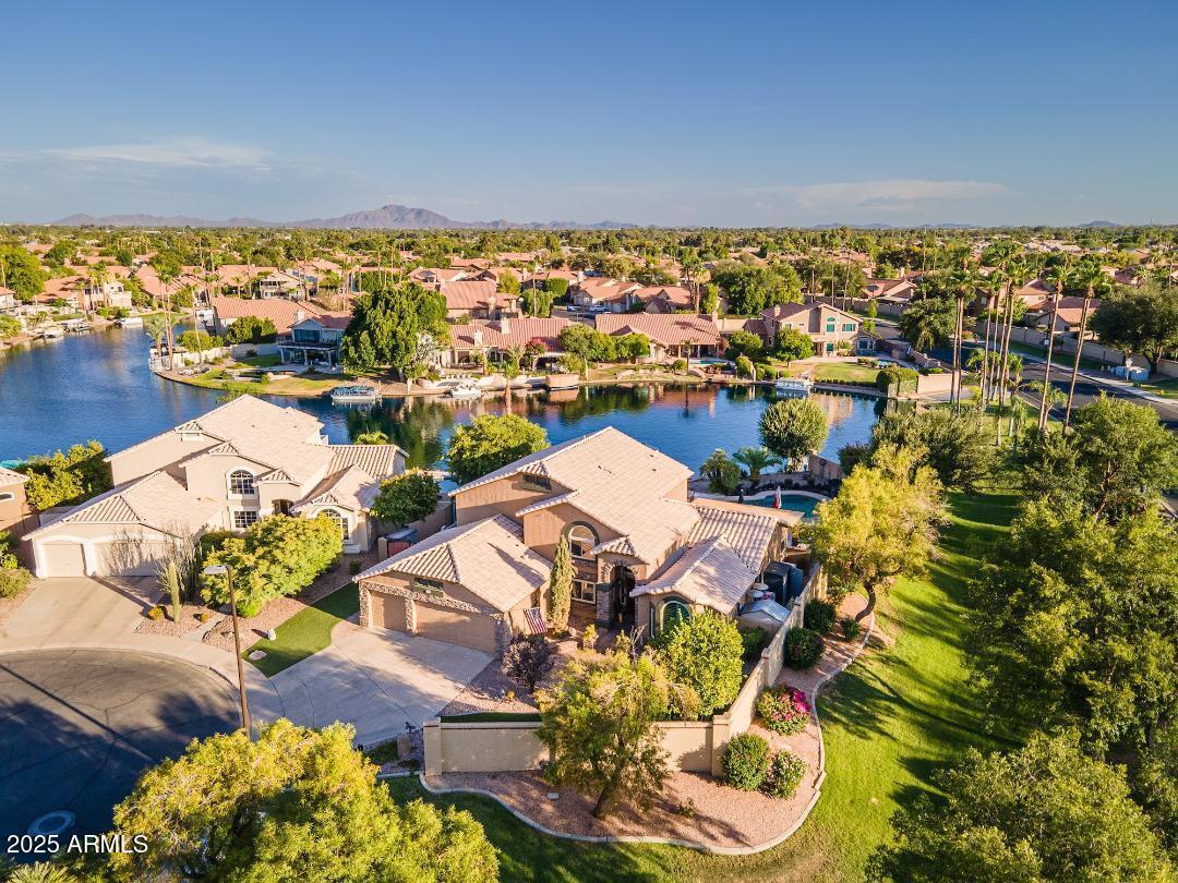 936 S Paradise Dr., Gilbert, AZ 85233