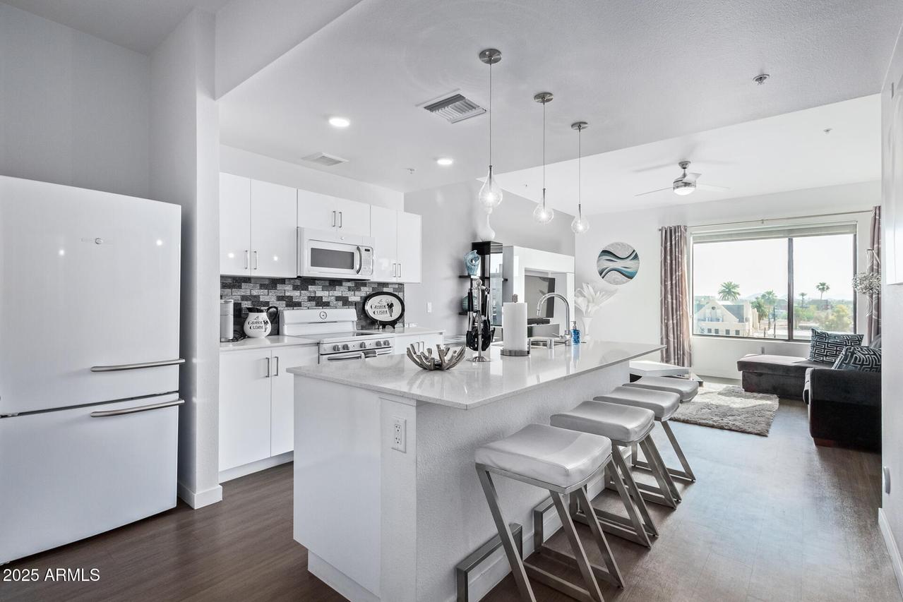 1130 N 2nd St. #411, Phoenix, AZ 85004