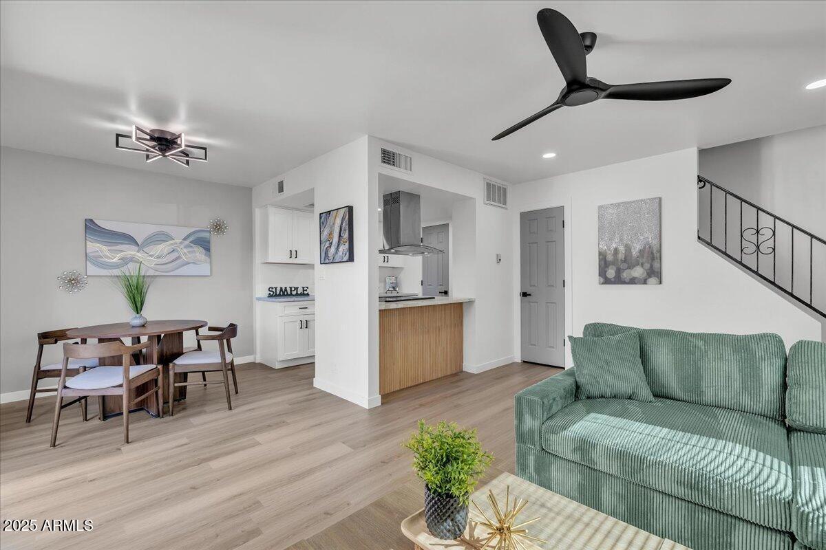 1208 E Lawrence Ln., Phoenix, AZ 85020