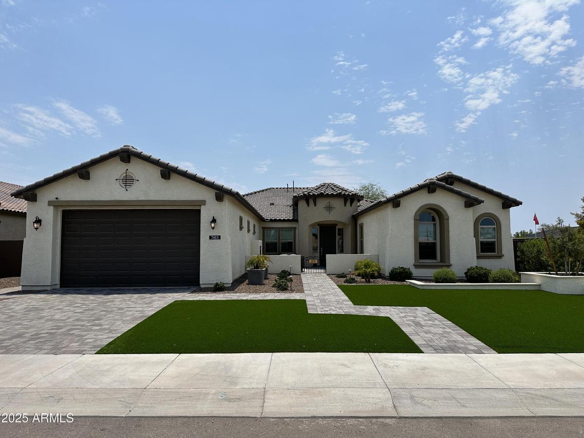 7415 W Lisbon Ln., Peoria, AZ 85381