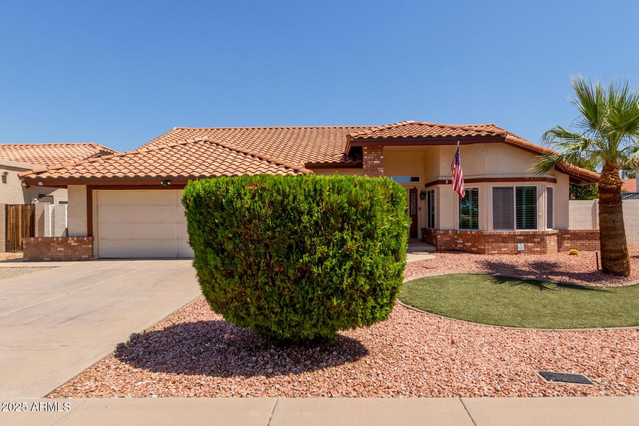1966 E Belmont Dr., Tempe, AZ 85284