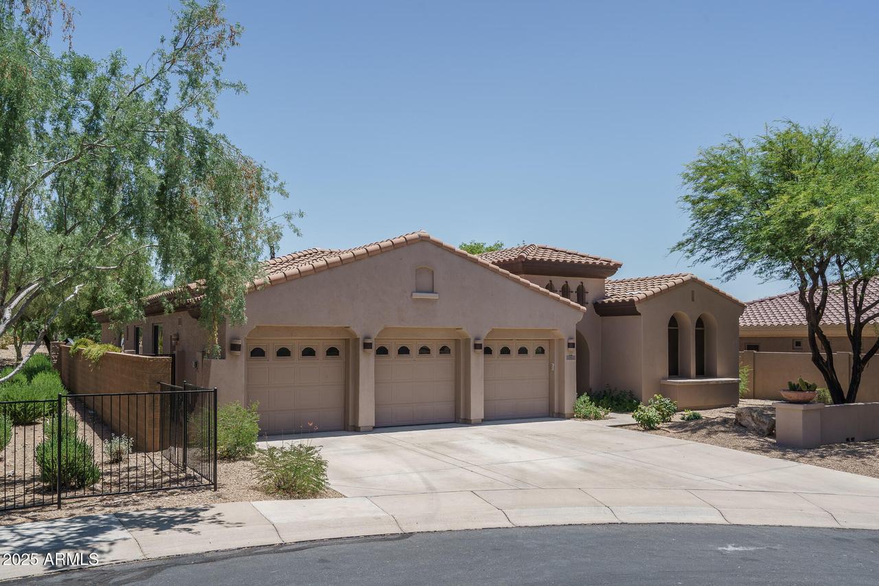32027 N 20th Dr., Phoenix, AZ 85085