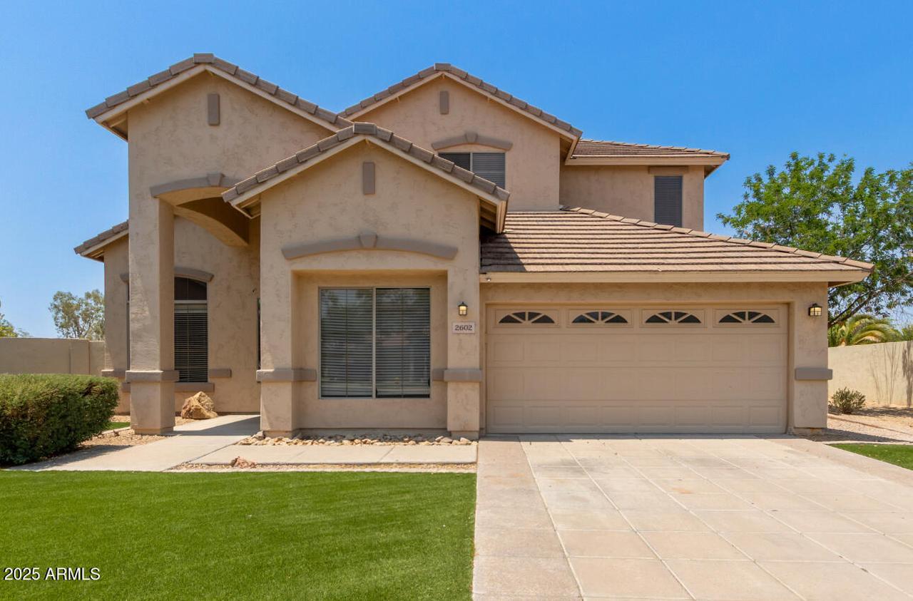 2602 E Glass Ln., Phoenix, AZ 85042