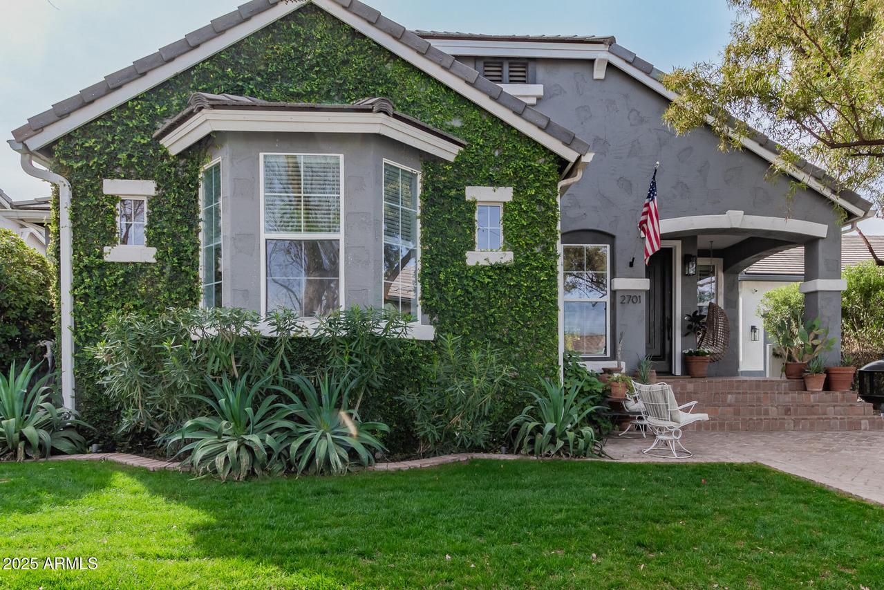 2701 E Hobart St., Gilbert, AZ 85296