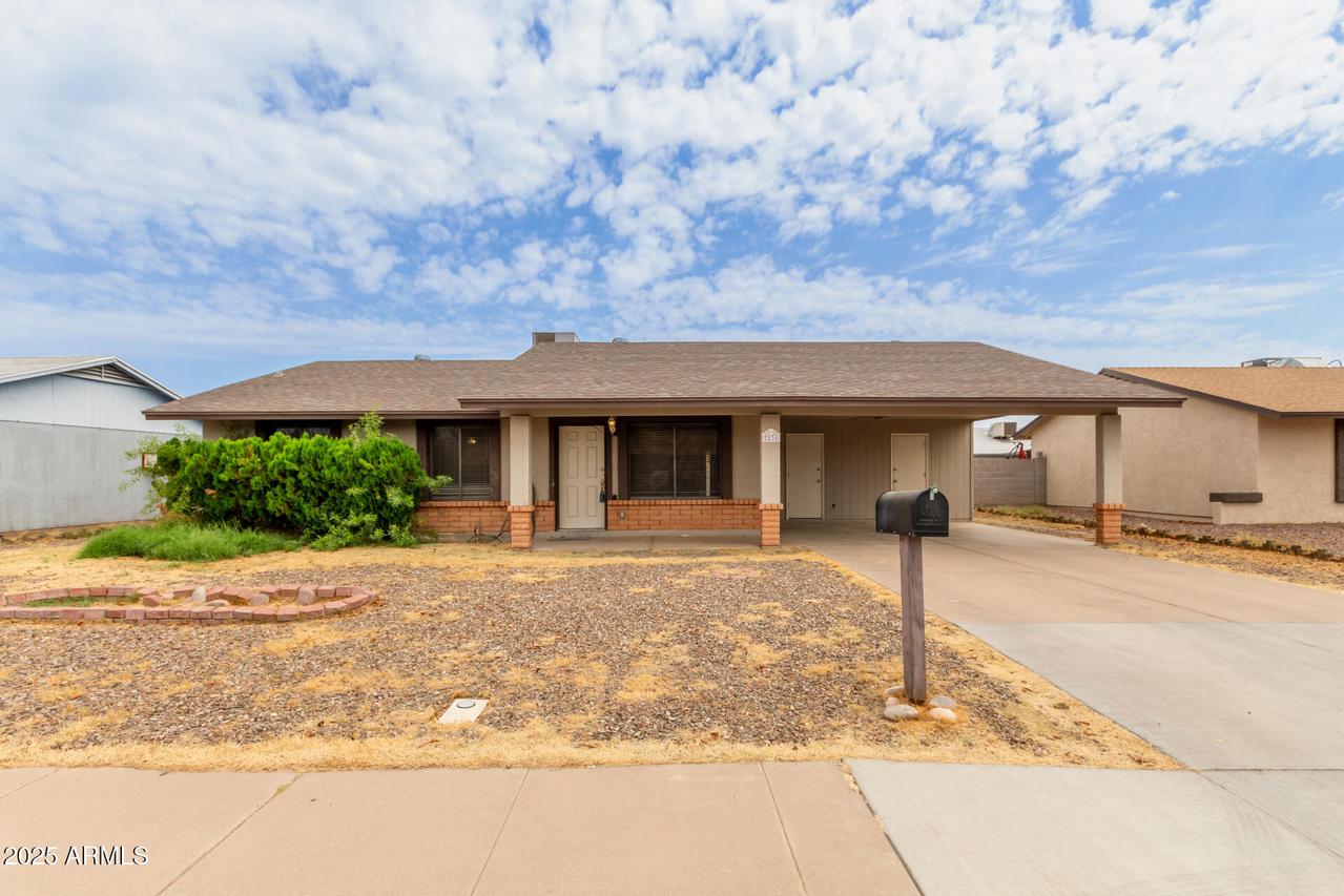 2536 E Commonwealth Cir., Chandler, AZ 85225