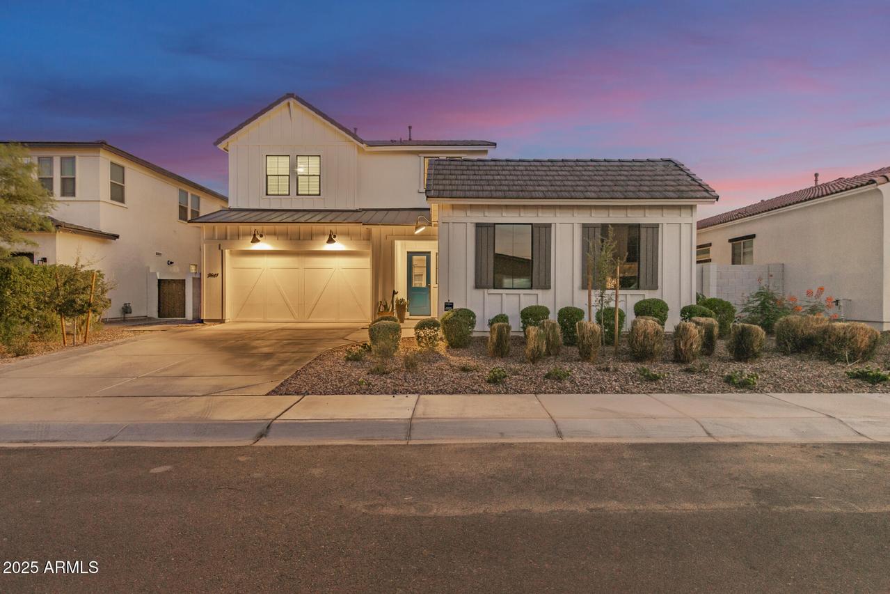 3947 W Serpentine Dr., San Tan Valley, AZ 85144