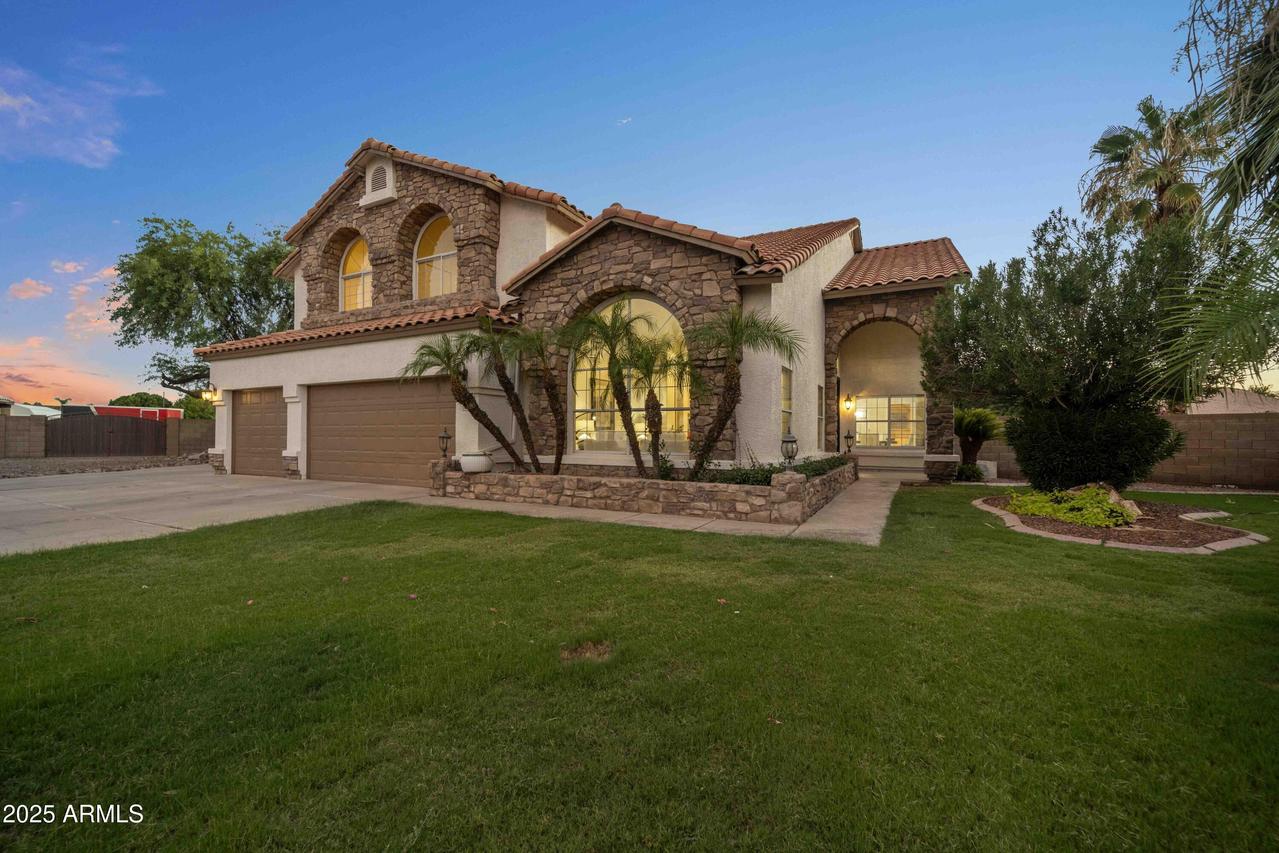 322 S Red Rock St., Gilbert, AZ 85296