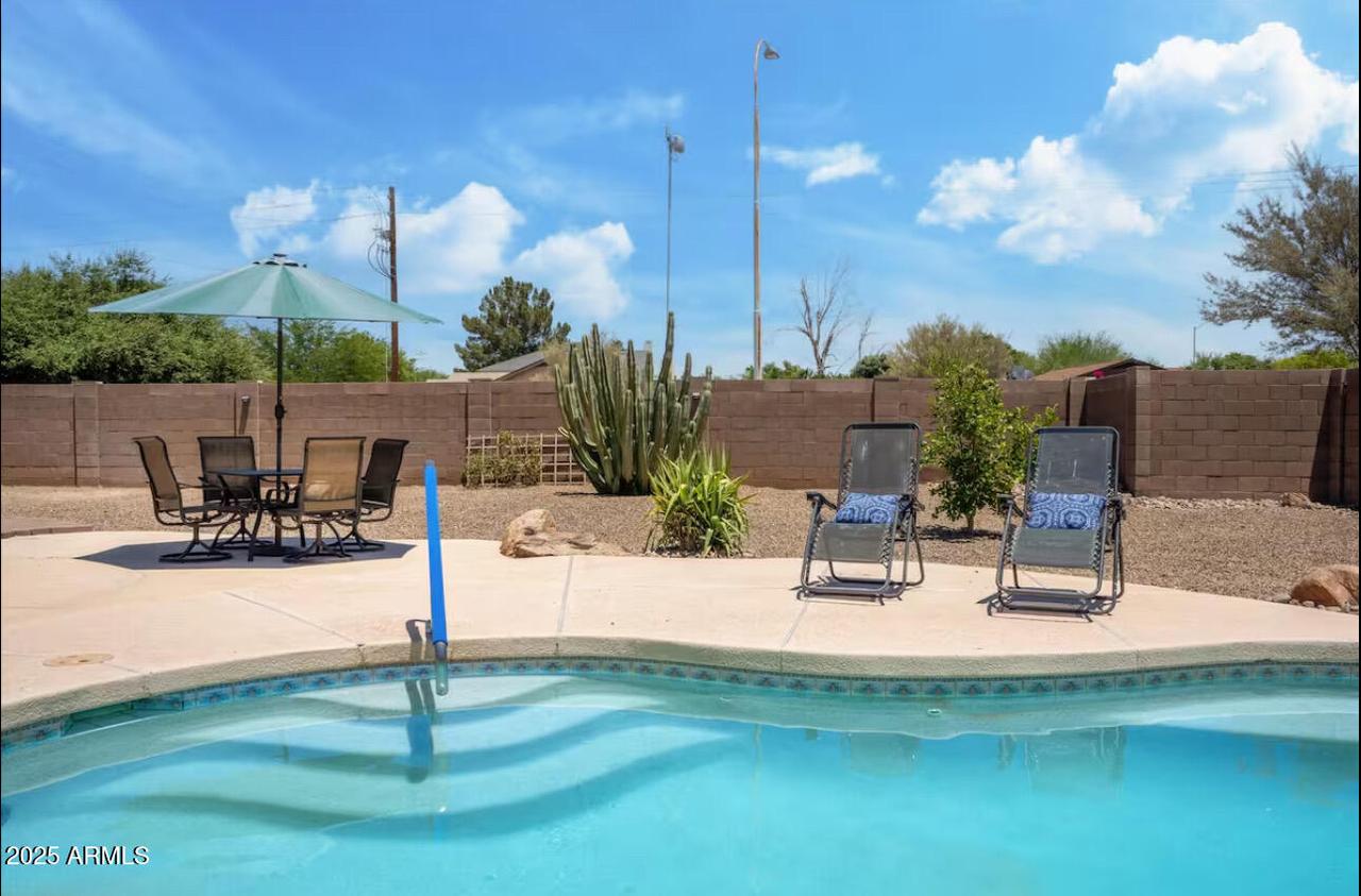 8311 W Dreyfus Dr., Peoria, AZ 85381