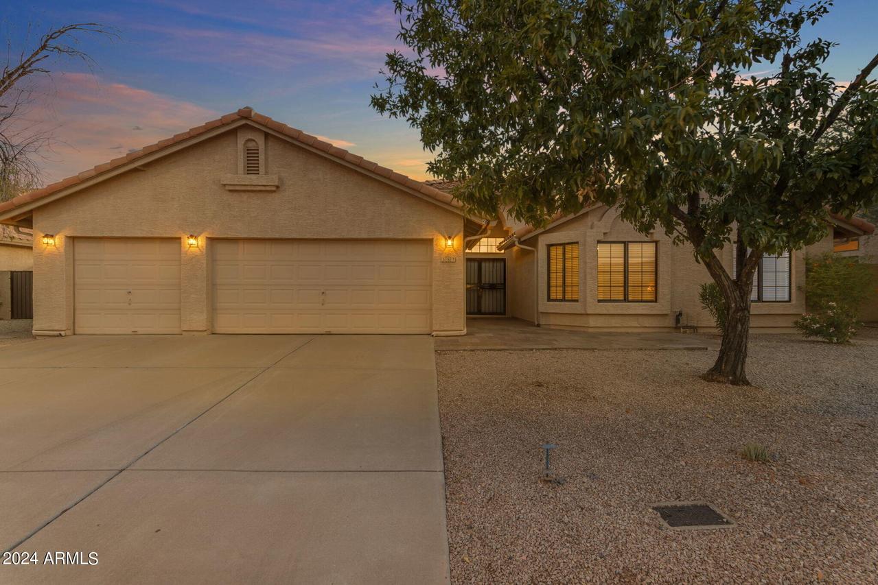 387 W Larona Ln., Tempe, AZ 85284