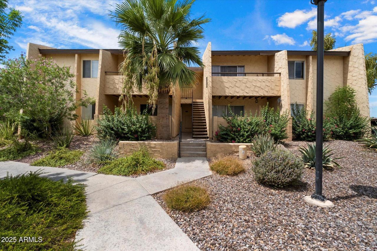 8055 E Thomas Rd. #A202, Scottsdale, AZ 85251