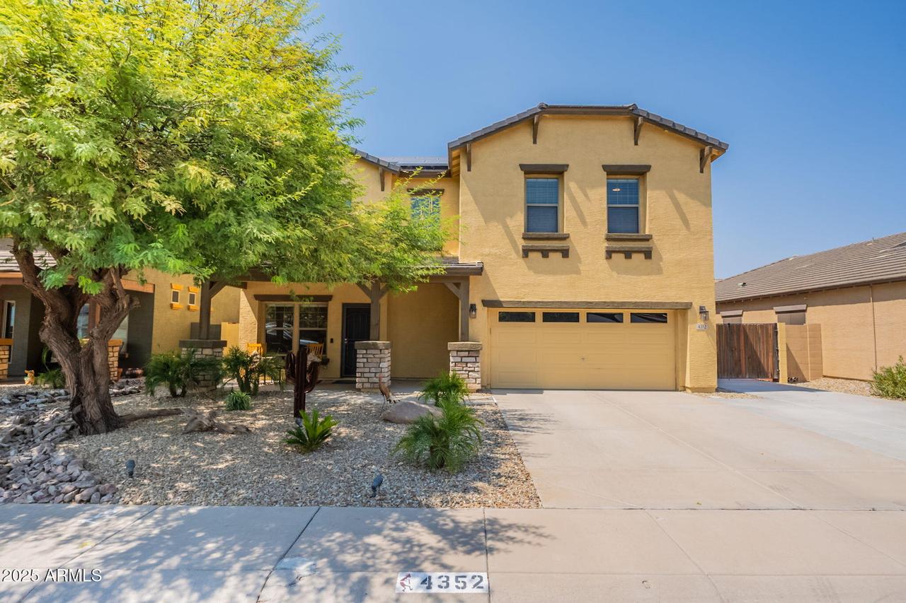 4352 E Del Rio Dr., San Tan Valley, AZ 85140